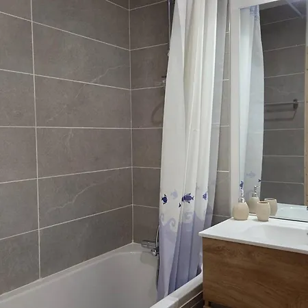 Neuf 3 Pieces Avec Parking Et Balcon A *