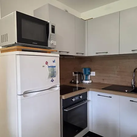Neuf 3 Pieces Avec Parking Et Balcon A Διαμέρισμα