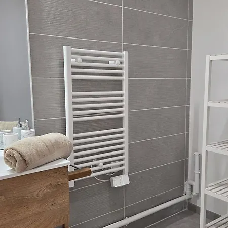 Διαμέρισμα Neuf 3 Pieces Avec Parking Et Balcon A Valmorel